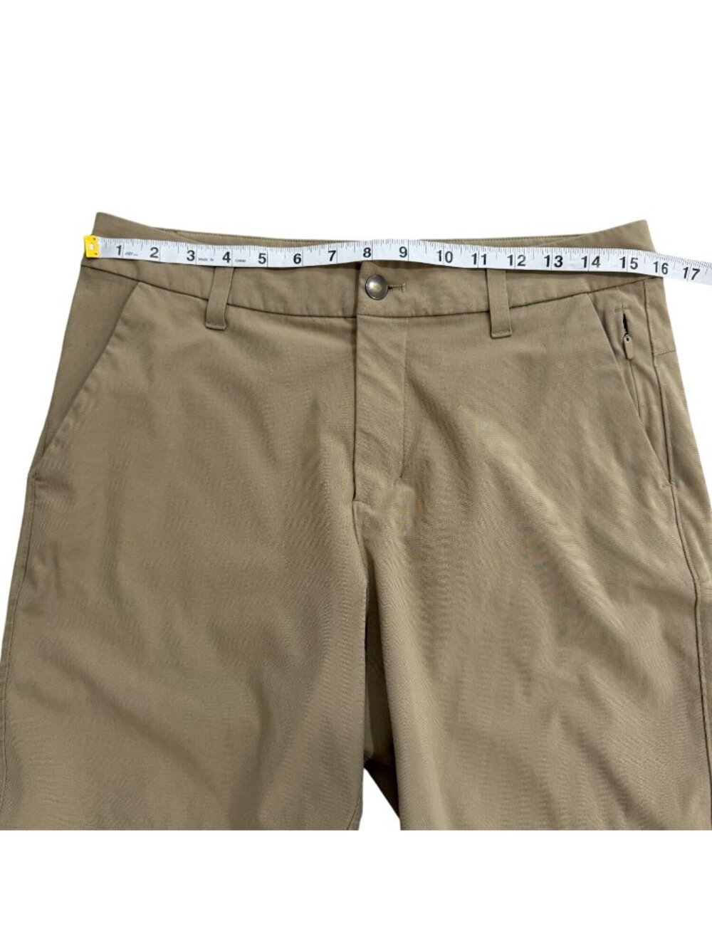 Lululemon Mens Size 30 Shorts Commission Classic Fit 9" Zip-Pocket Khaki LM7AAOS - Picture 4 of 7